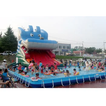 Търговски гигантска надуваема пързалка от PVC с голям плувен басейн за забавление