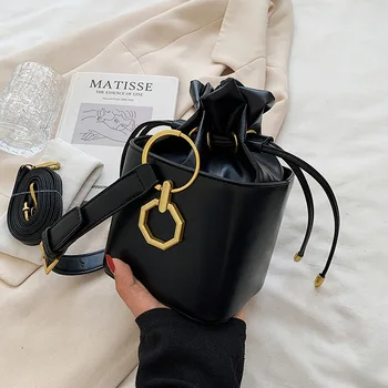 Модерни, шикозни чанти-кофи за жени 2024, новост от висококачествена изкуствена кожа, чанта през рамото си в съвсем малък, тенденция елегантна универсална чанта през рамо