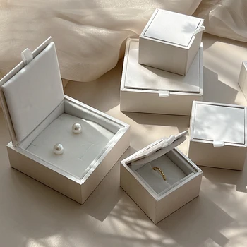 Проста бяла ковчег за бижута Кутия за годежни пръстени Кутия за обеци, пръстени, колиета Кутия-органайзер за бижута Кутия за подарък опаковки, луксозни бижута